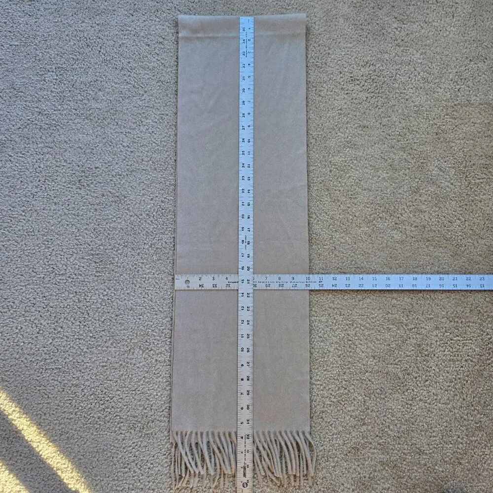 NWOT Uniqlo Woven Cashmere Scarf
